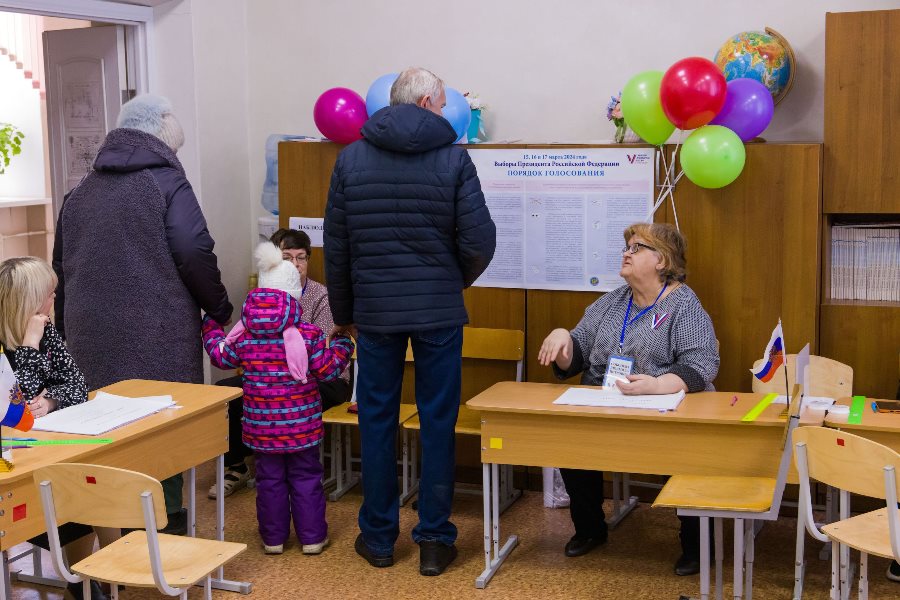 Явка избирателей в Челябинской области уже составила 48,94%*1